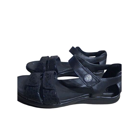 Clarks 26159103 Kylyn Strap Leather Black Dual Strappy Sandals Size 8.5 - Picture 7 of 12